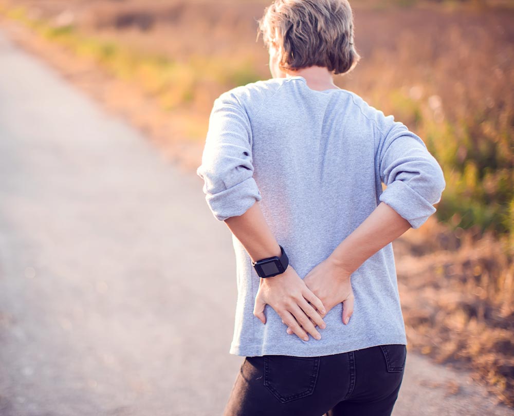 Rückenschmerzen plagen viele Menschen.