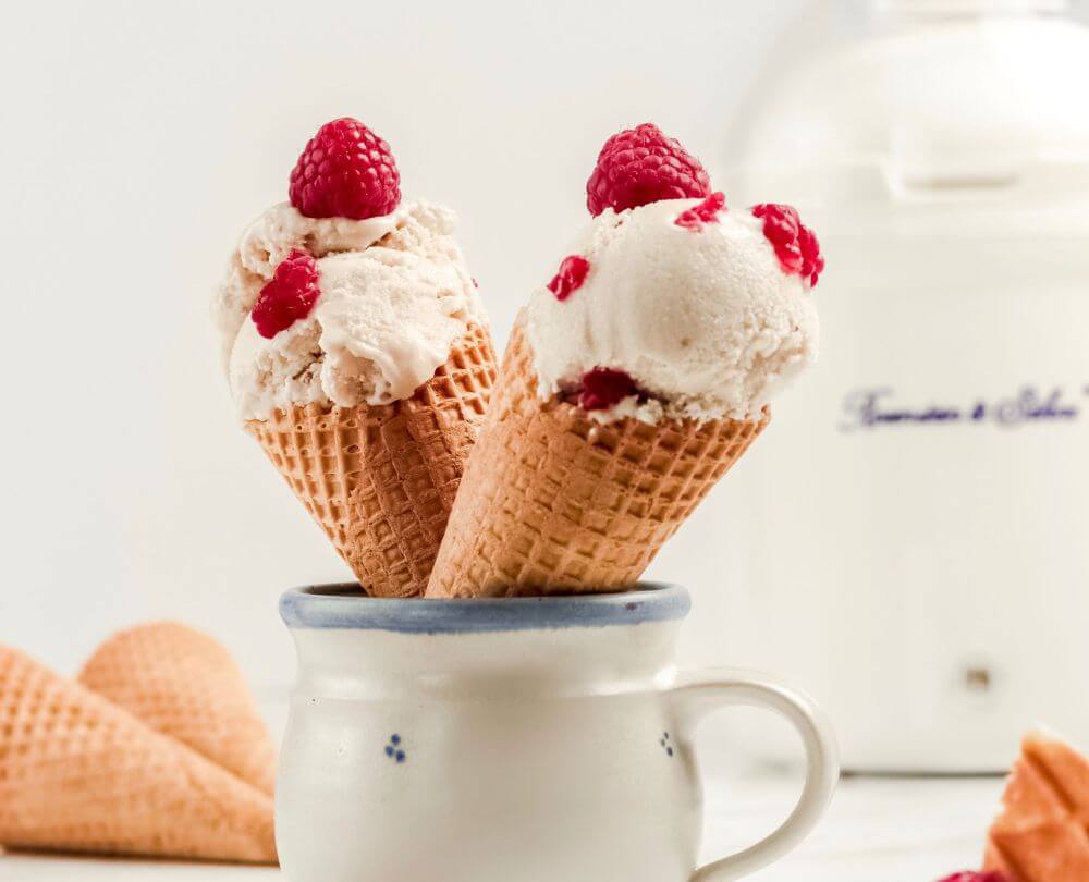 Veganes Himbeer-Joghurt-Eis